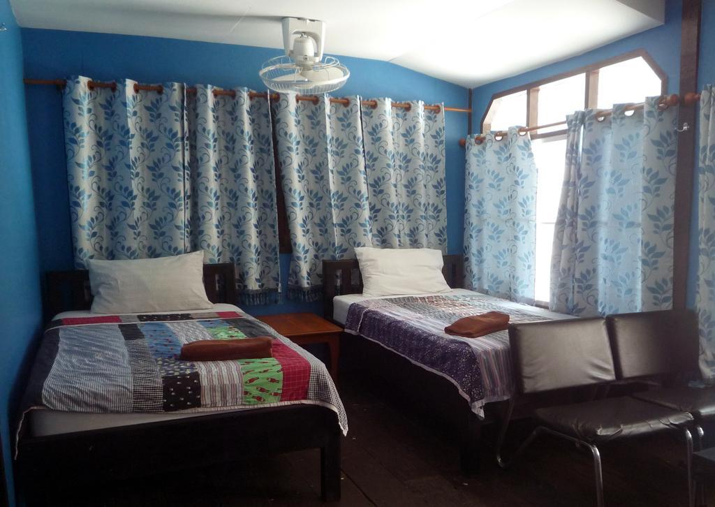 Noom Guesthouse Lop Buri المظهر الخارجي الصورة